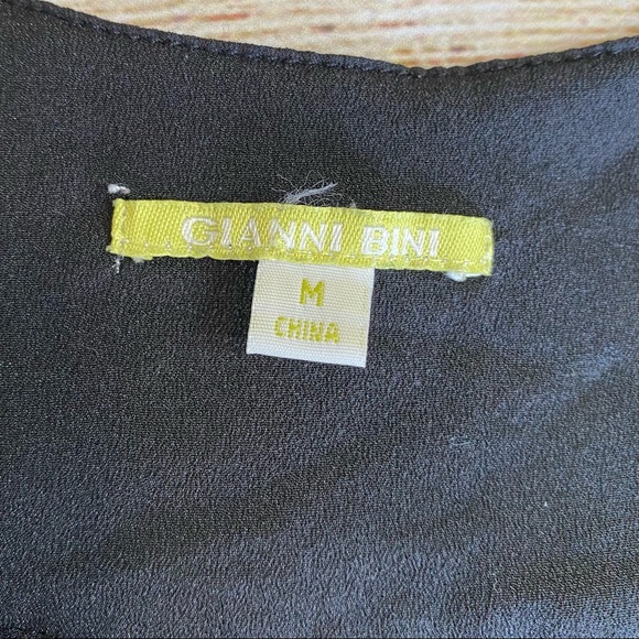 Gianni Bini Gold Studded Black Tank Blouse Medium Y2K - Picture 4 of 7